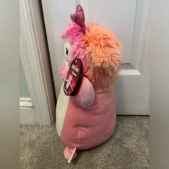 NWT 14” Caparinne the Bigfoot Valentines Squishmallow Hugmee - Picture 6 of 6
